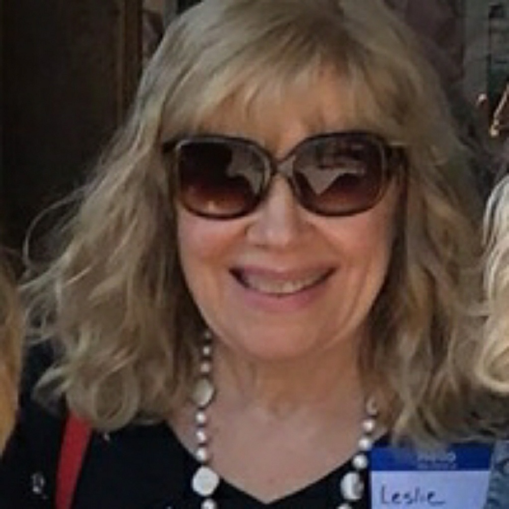 Meet your Posher, Leslie